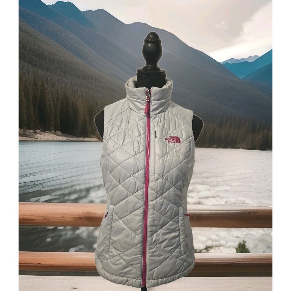 The North Face Womens Quilted Vest Light Gray & Pink Size XS